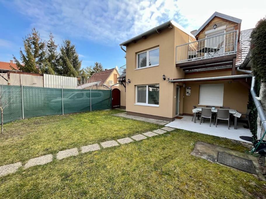 Rabbit Apartman Mosonmagyaróvár Dış mekan fotoğraf